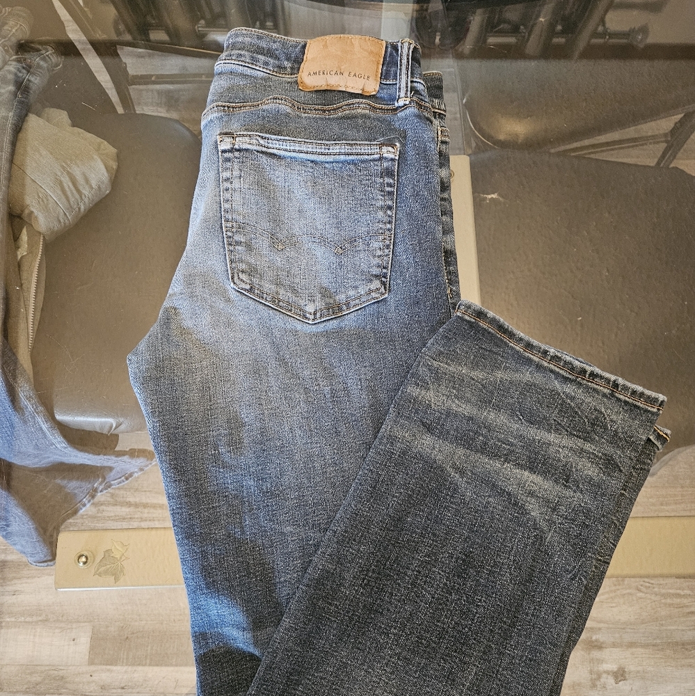 American Eagle  airflex mens jeans 33x34